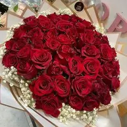 Red Roses Flower Bouquet