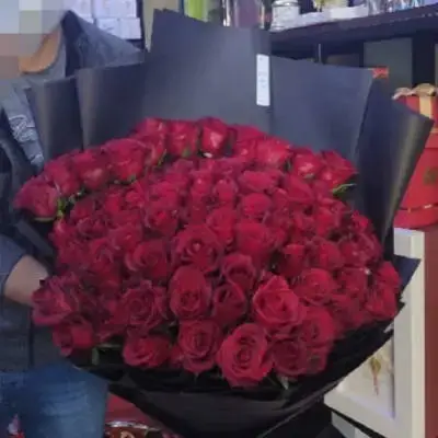 Red Rose Wrapping