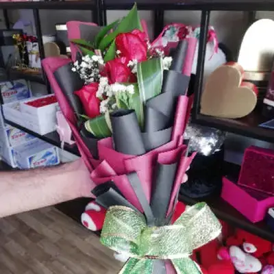 Rose Red Gypsophila Black Maroon Packaging Accessories
