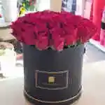 Red Rose Round Box