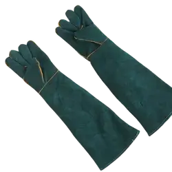 E533 Gloves for handling animals