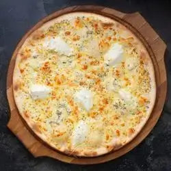 Quattro Formaggi Pizza
