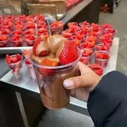 Strawberry And Chocolate Lite 