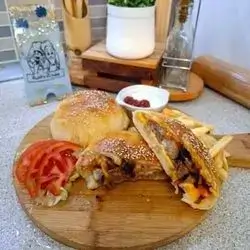 Closed Chicken Burger