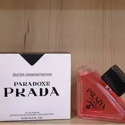 PARADOXE PRADA
