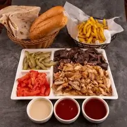 Half A Kilo Of Mixed Shawarma