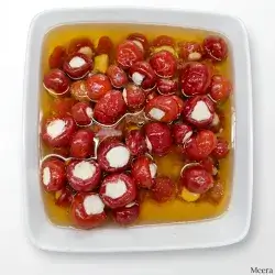 Red Pepper Stuffed with Cheese