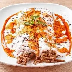 Meat Tantuni With Yogurt Sauce