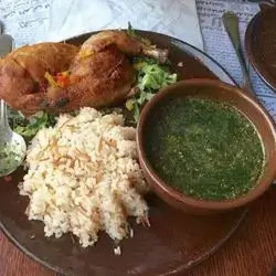 Quarter Chicken With Molokhia