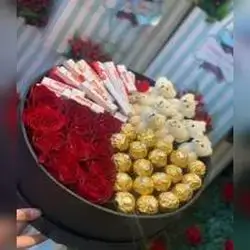 Custom Flower & Sweets Gift Box