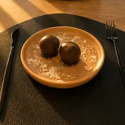 Dates Chocolate Balls