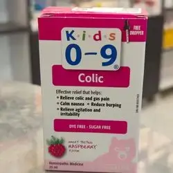 enfants 0-9 colic effective relief that helps : relive colic and gas pain , calm nausea , reduce burping , relieve agitation and irritability . dye free , sugar free raspberry flavor 25ml