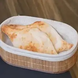 Hajare Bun With Sesame (8 Pieces)