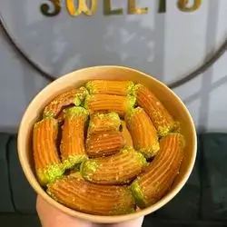 Datli Mahshi Qaymar