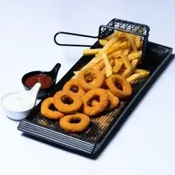 Onion Rings With Fries
