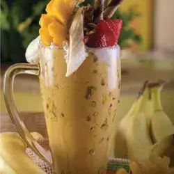 Emperor Cocktail, Cream, Honey And Nuts