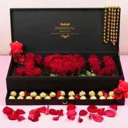 Flower Box With Chocolate