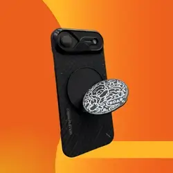 Magnetic phone grip