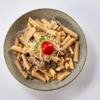Penne with Meat and Mushrooms