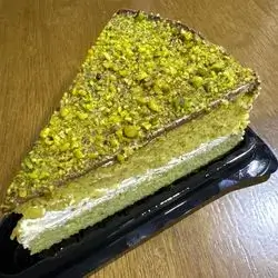 Almond Cake with Pistachio