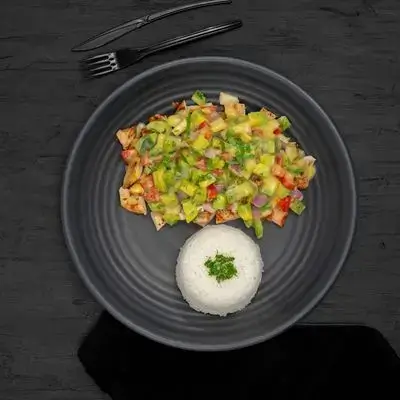 Chicken Avocado (575 Cal | P:51G)