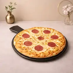 Salami Pizza