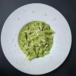 Chicken Pesto Pasta  (535  Calories)