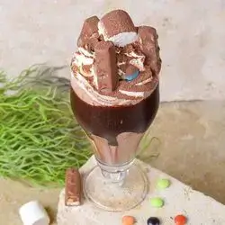 Snickers Milkshake
