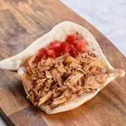 ساندویچی گەسی مریشک بە سەمونی حەجەری