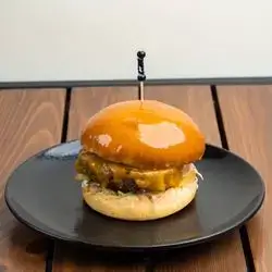 Classic Cheese Burger