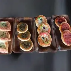 Mini Manakish