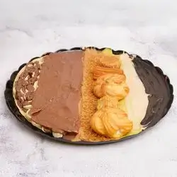 Mixed Banana Stuffed Family Crepe
