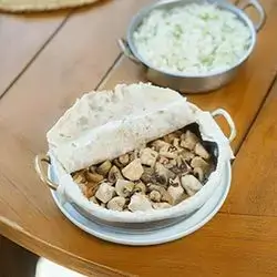 Fakharet Chicken with Mushroom