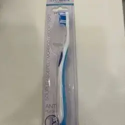 SUPERWHITE TOOTHBRUSH - soft blue