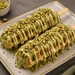 Waffle steak pistachio 