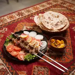 تکەی گۆشت - ٢ شیش