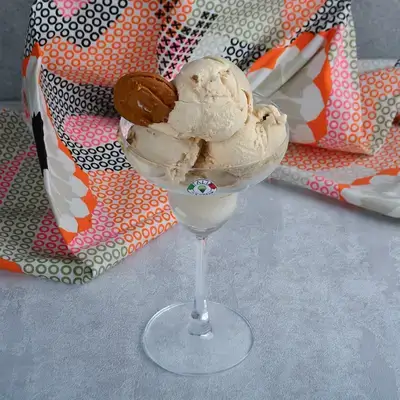 Scoop Ice Cream With Lotus Flavor