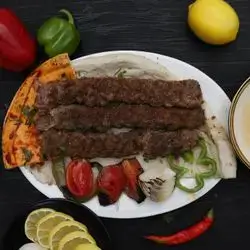 ١ نەفەر کەبابی گۆشت