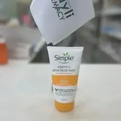 SIMPLE Vitamin C Glow Facial Wash for Bright & Radiant Skin