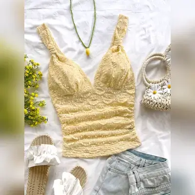 Soleia Bohemian Style, Romantic Floral Top- XS