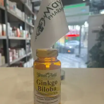 Ginkgo biloba green field