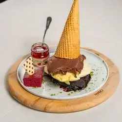 Special Presentation, 3 Scoops