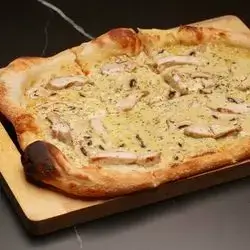 Chicken Pesto Pizza