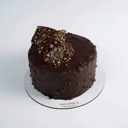 Birthday Cake For 6 Person