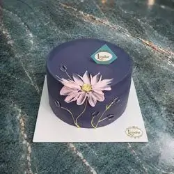 Vanilla purple cake 12 people