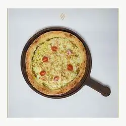 Pesto Chicken Pizza