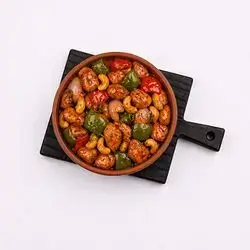 Diced Chicken with Cashew Nuts
