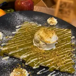 Pistachio Crepe