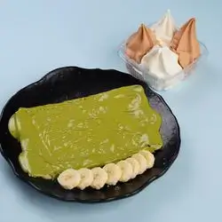 Half Pistachio Crepe