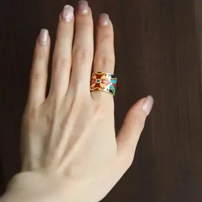 Mina Khan Ring